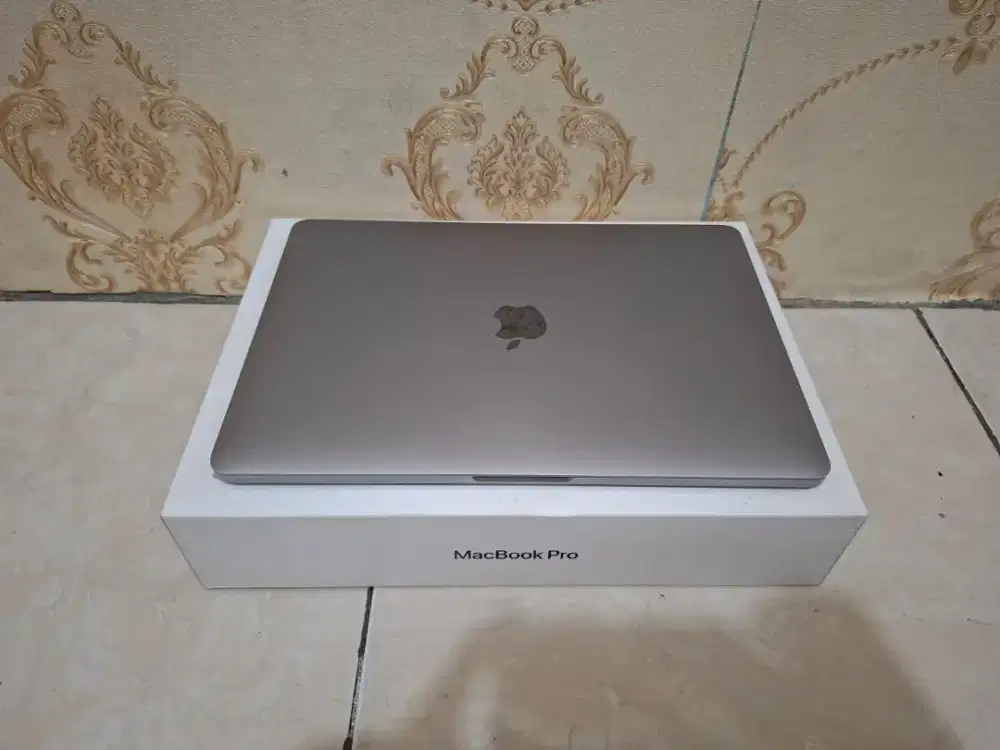 MACBOOK PRO 13 INCH M1 2020 RAM 8 SSD 256 MAC OS SEQUOIA