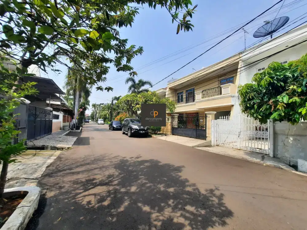 Dijual Cepat Rumah Tua di Muara Karang blok 8, 200m2, Jalan lebar, Favorit!