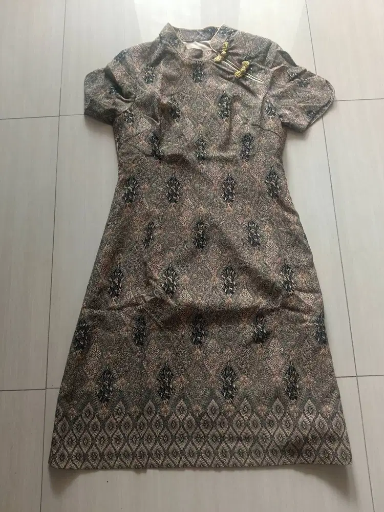 Dress batik kerah chongsam