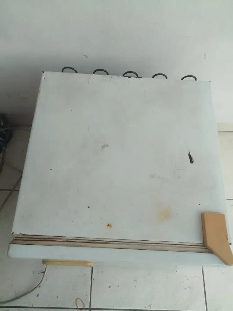 Dijual Kulkas Mini Samsung. Ori mulus, normal lancar. Nego