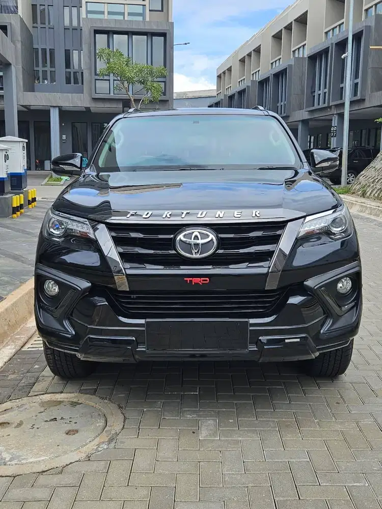[Penawaran Terbaik!!] Toyota Fortuner VRZ 2.4 TRD 2019 Kick sensor