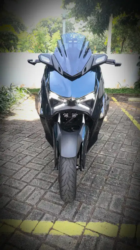 Dijual Yamaha Xmax Connected ABS Low KM & Modifikasi.