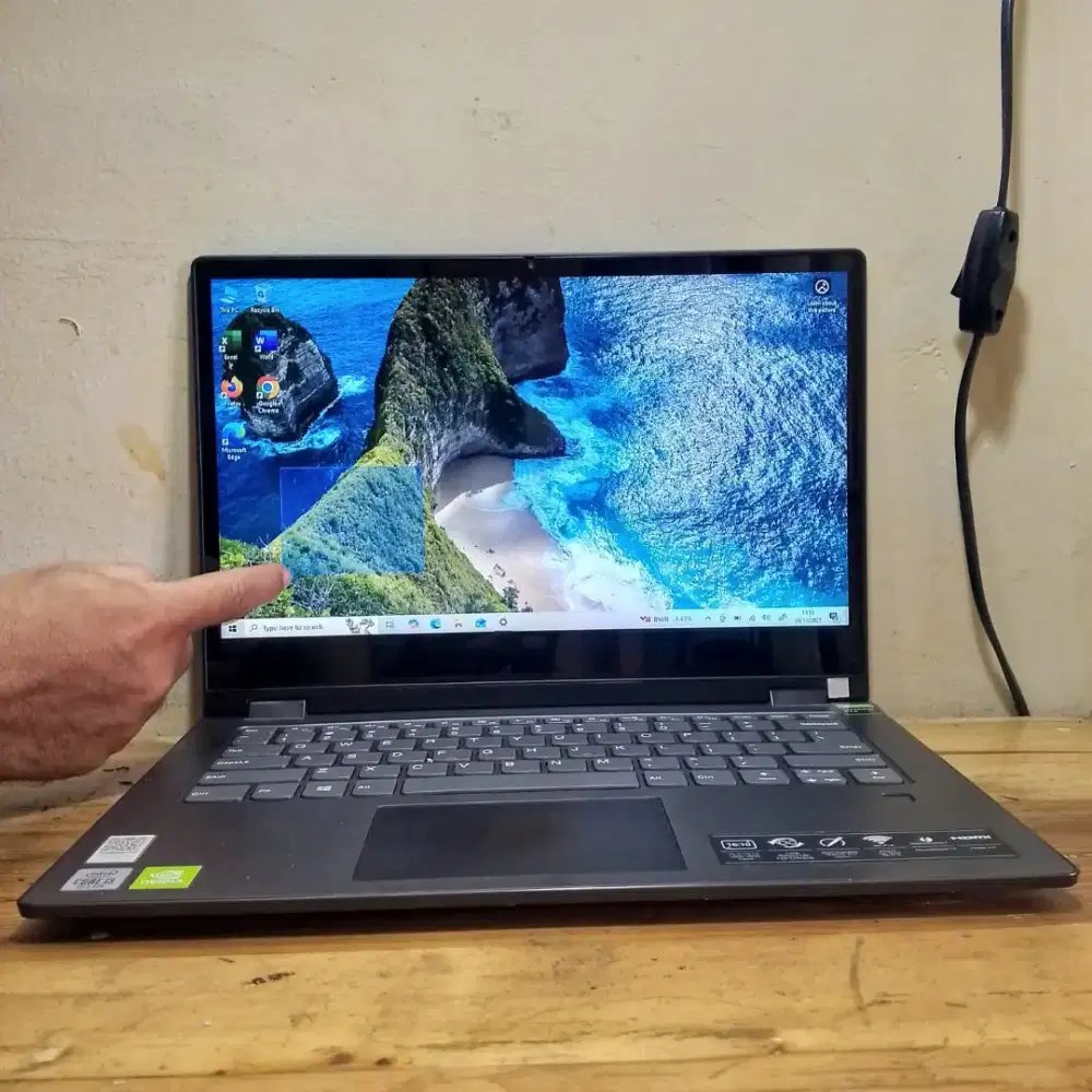 Lenovo core i3 gen 10 Ram 8GB SSD 512 GB Nvidia MX230 2 GB touchscreen