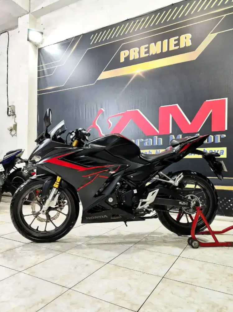Honda New CBR150R FI TH 2022 USD matte black angkut