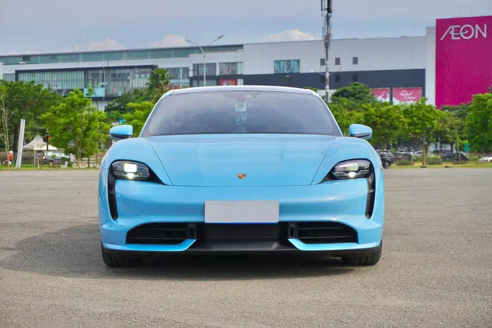 Porsche Taycan Turbo EV AWD 2021