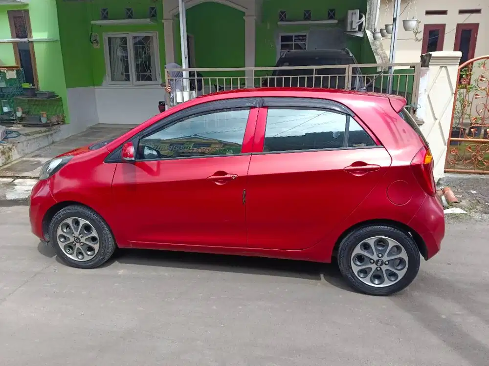 Dijual cepat Picanto 2013 , manual, masih originalinal, km rendah