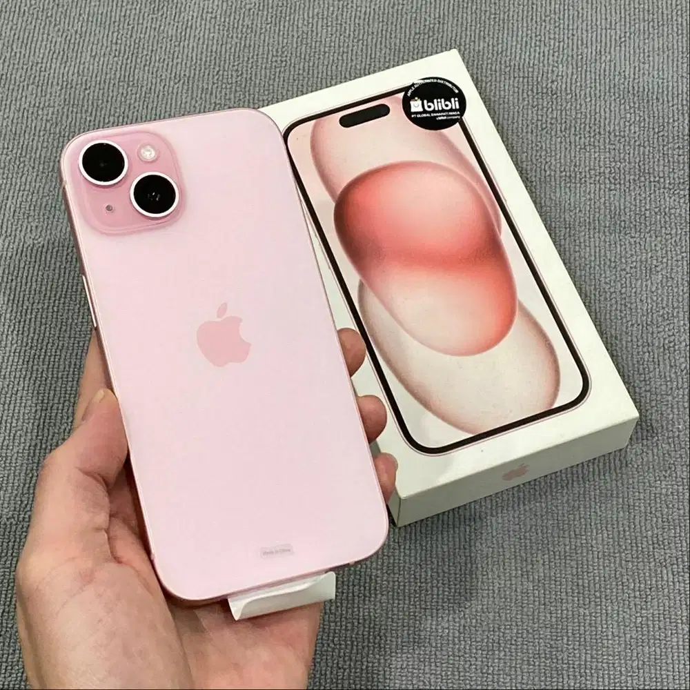 iPhone 15 128GB Pink Resmi indonesia garansi on mulus