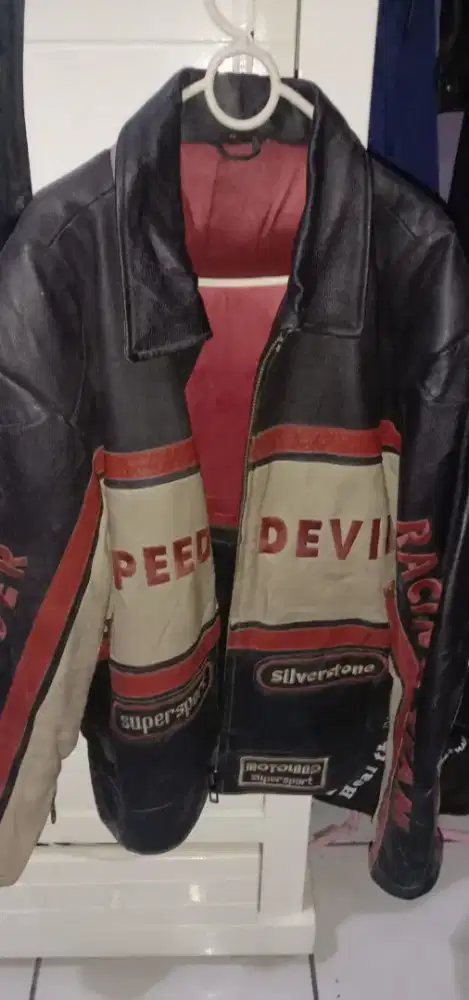 Jaket bekas anti lecet