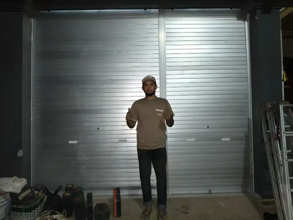 Menerima pesanan pembuatan rolingdor aluminium awet dan kokoh
