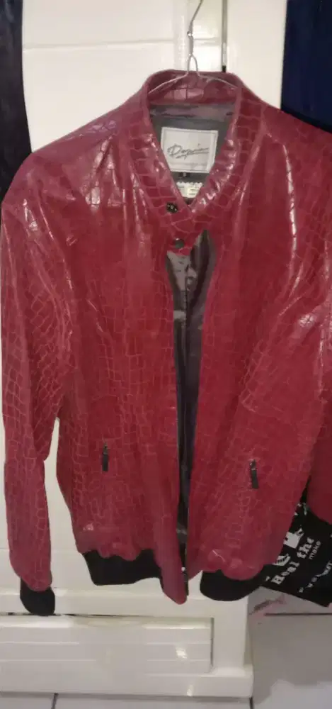 Jaket bekas anti lecet