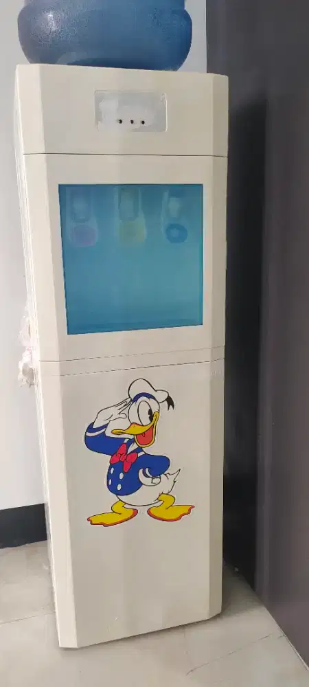 Dispenser galon atas