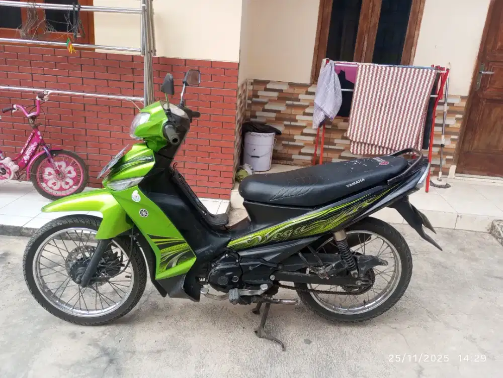 Vega ZR 2011 orisinil pajak jakarta