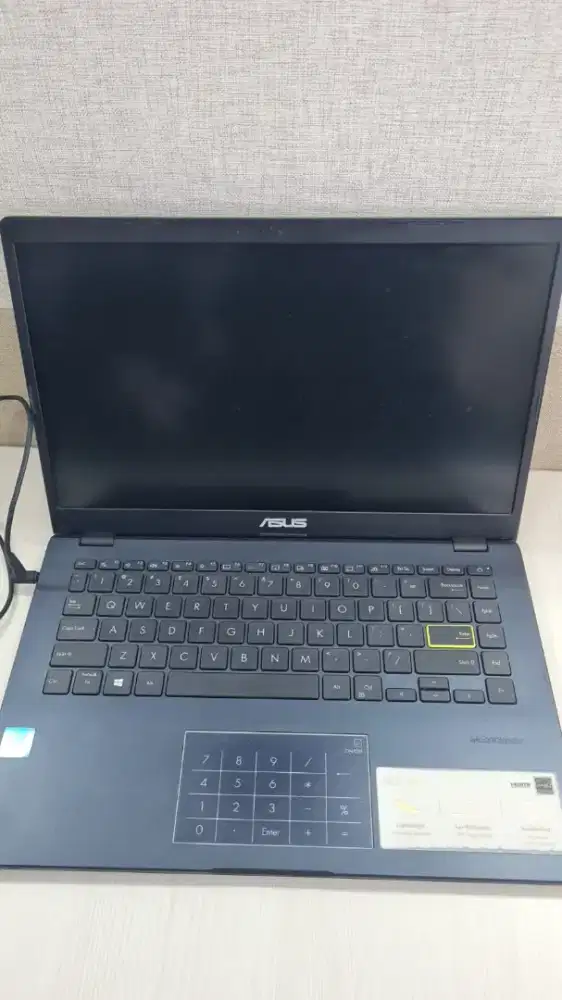 Laptop Asus Vivobook Go 14
