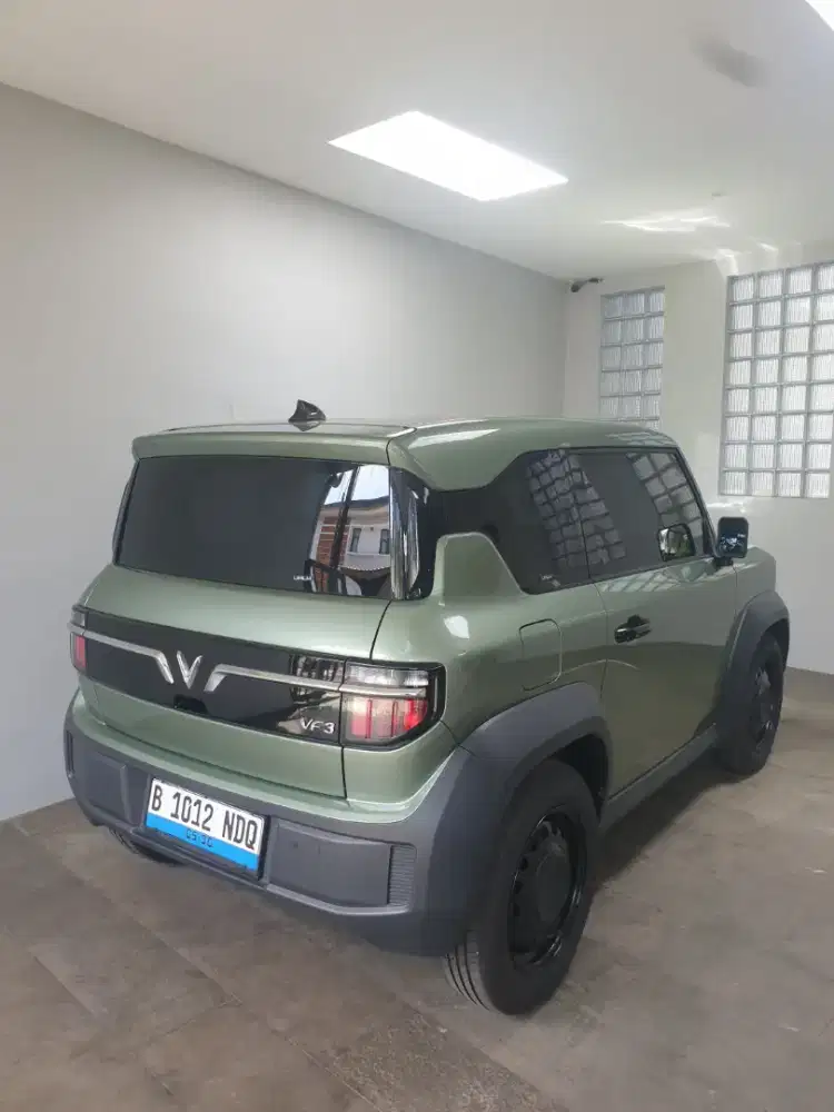 Mobil EV Vinfast VF3 2025 Hijau