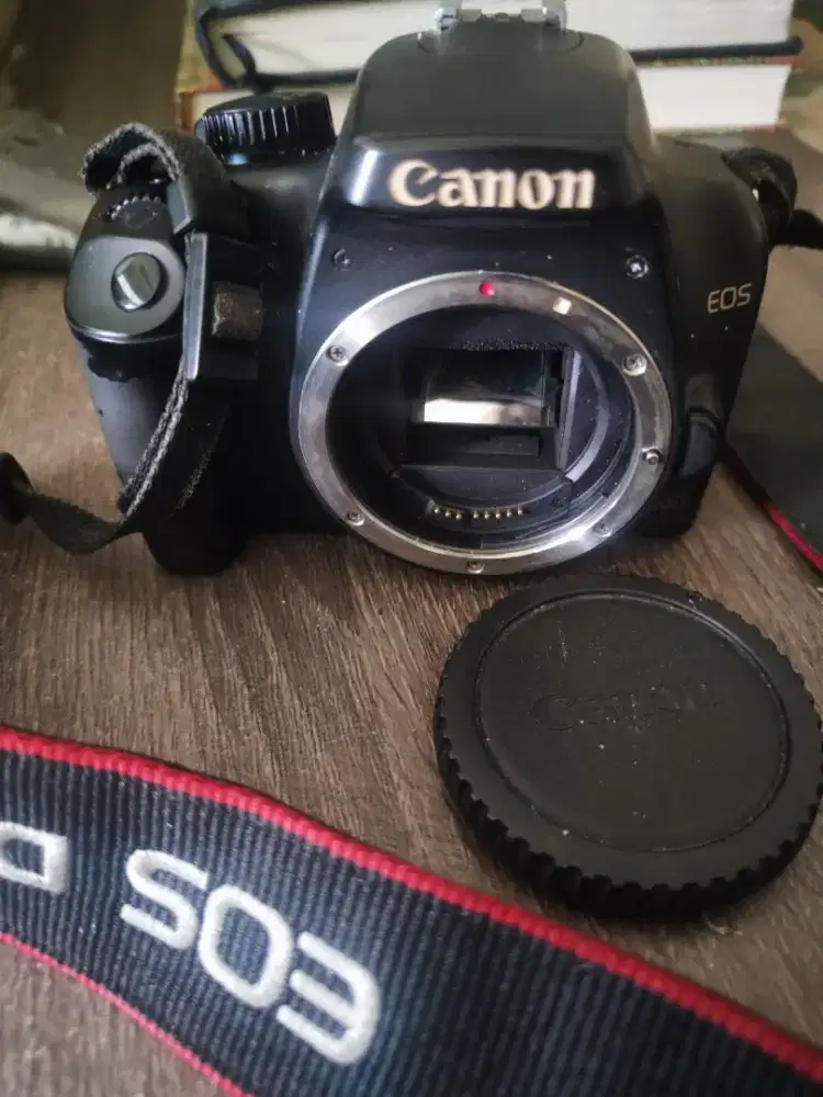 Jual kamera CANON D1000 murah