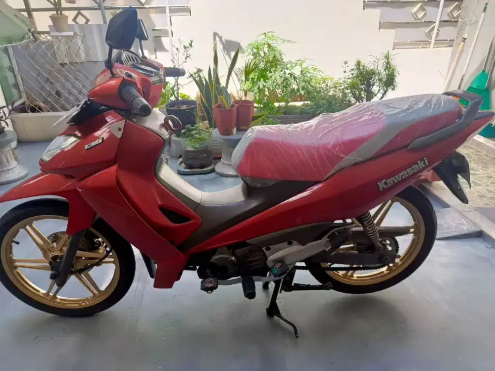 Di jual KAWAZAKI ZX 1300, ORIGINAL,  LIKE NEW,  ANTIK, WARNA ORANGE,