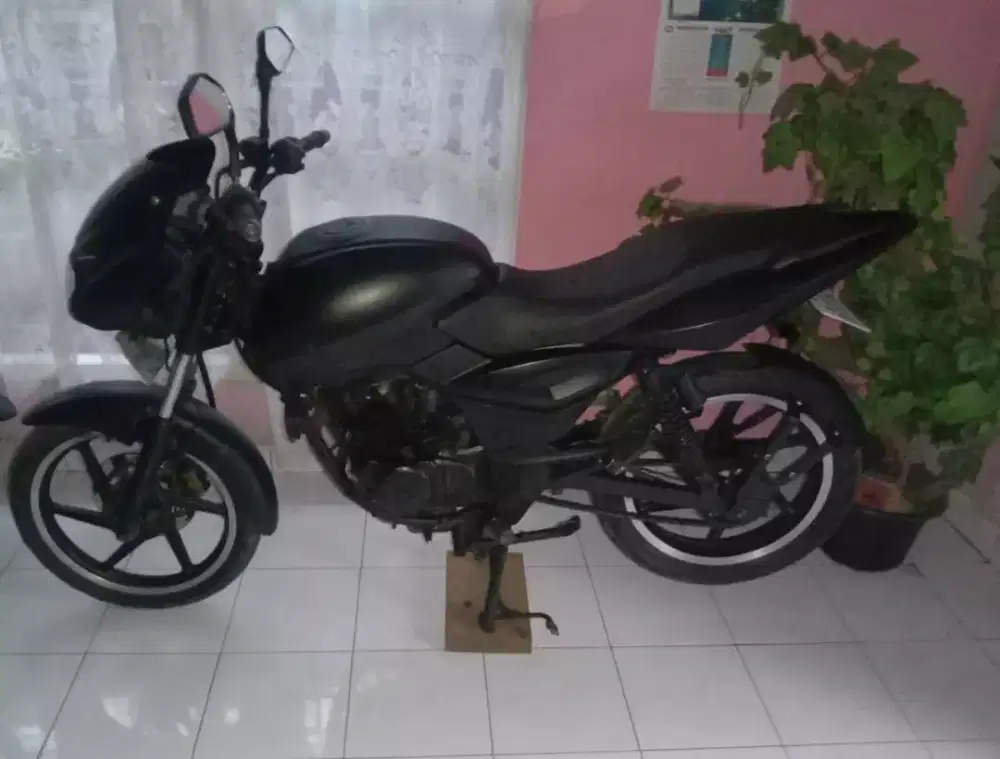 Bajaj pulsar 180 cc