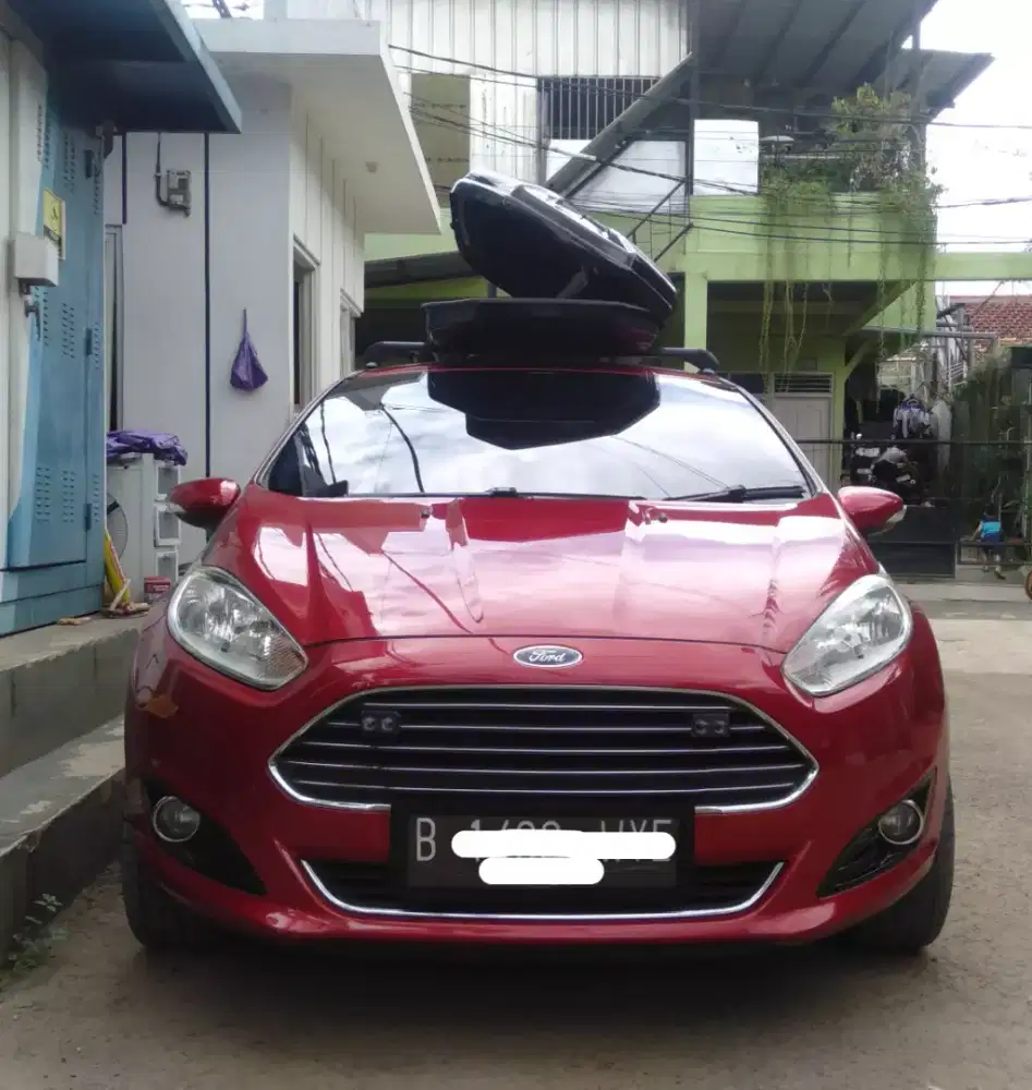 Ford Fiesta 1.5 S 2015 Merah AT