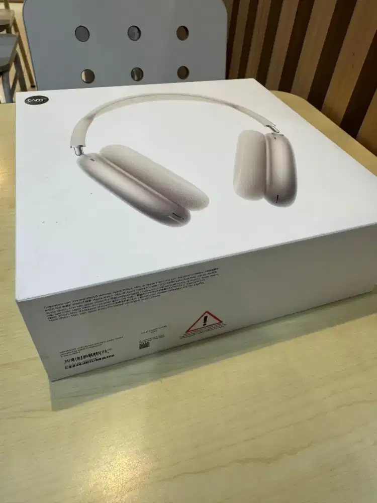 Airpods Max gen 2 USB C ibox stralight like new