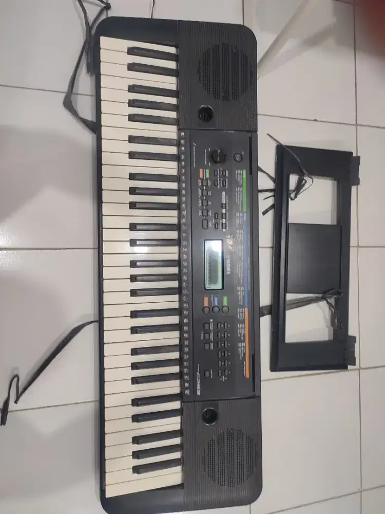 Keyboard Yamaha PSR E253