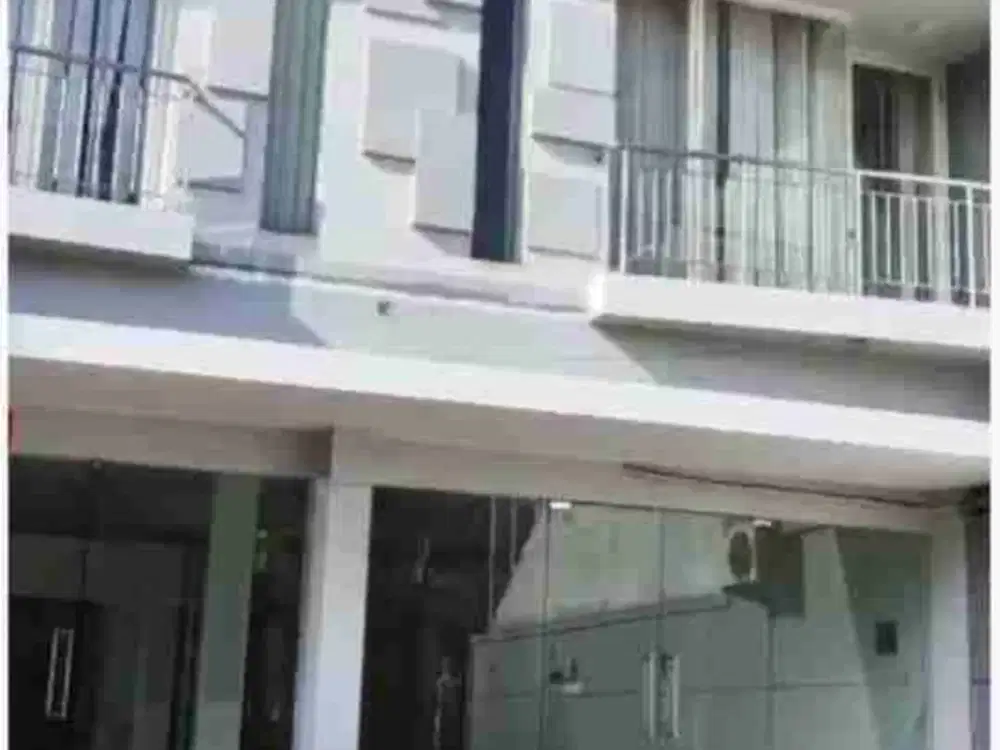 Ruko Komersial Citraland, Lokasi Strategis