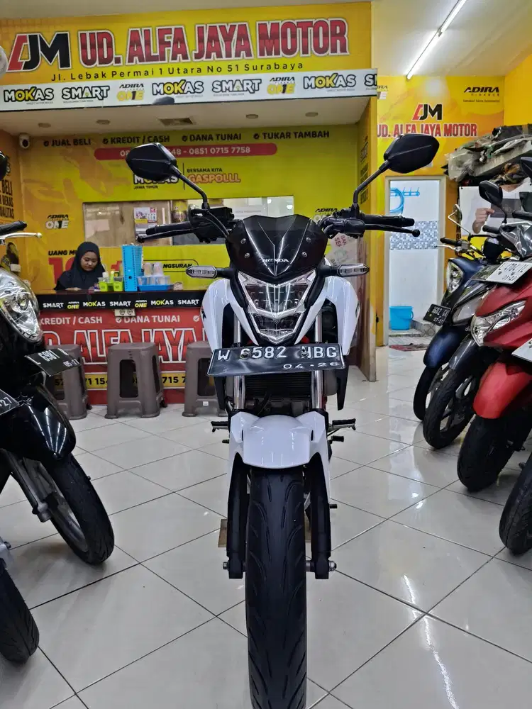 Mesin Normal ^ Honda CB 150R th 2016