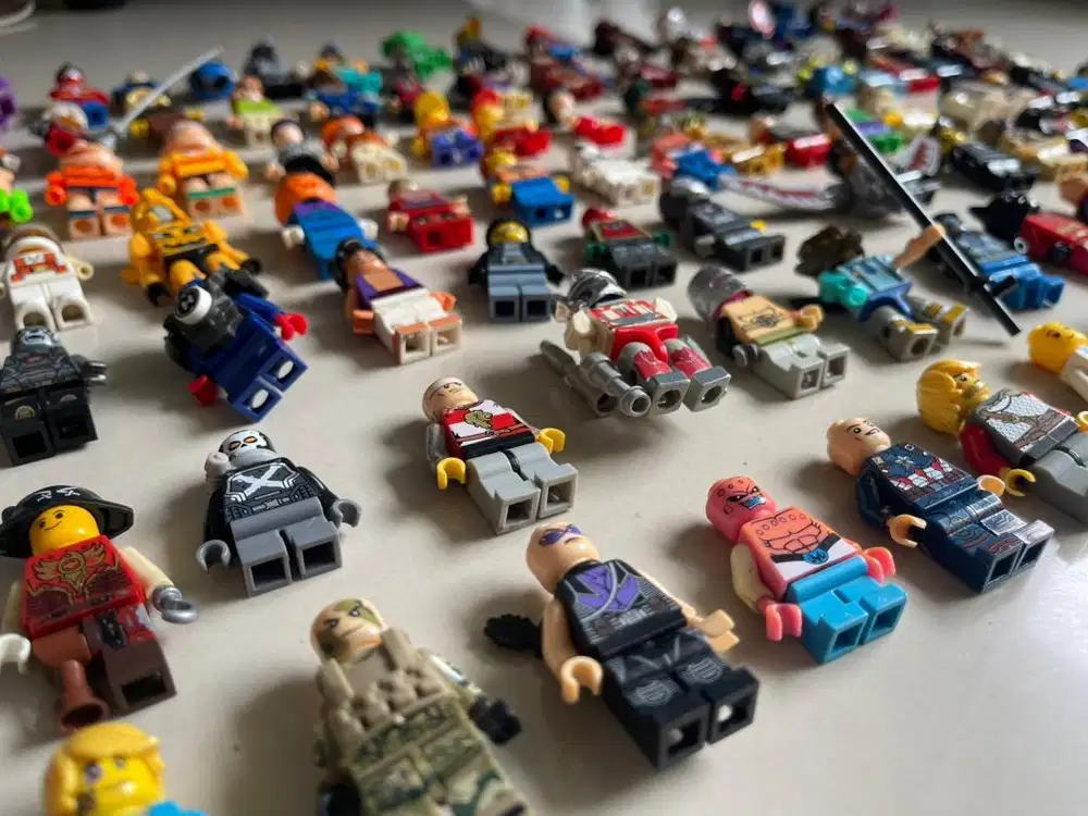 action figure LEGO mix