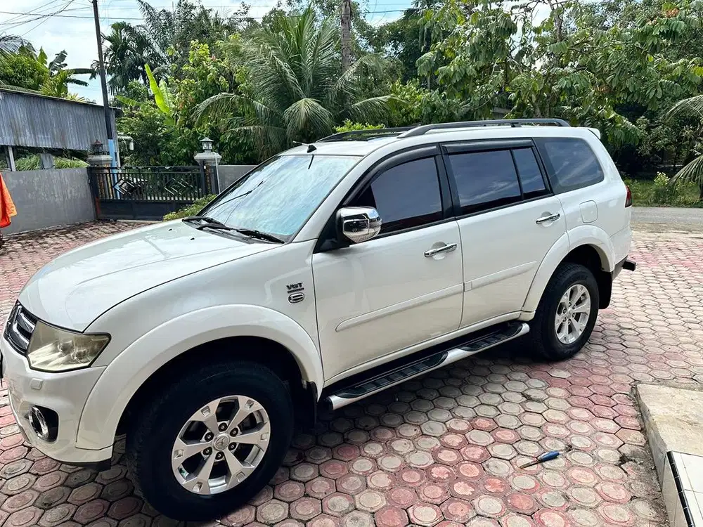Pajero Sport Dakar 4x2 ,Tangan Pertama ,KM rendah