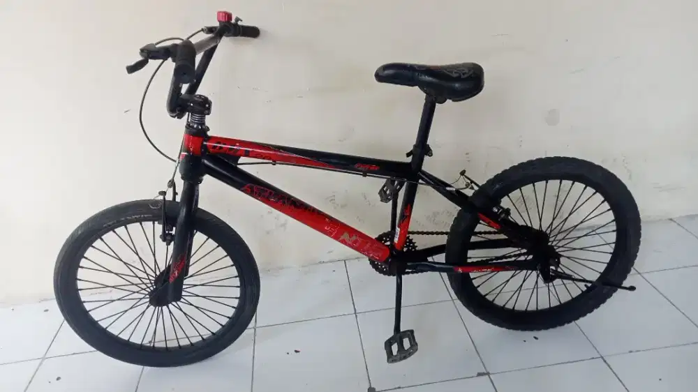 BMX Atlantis 20 Sepeda bekas normal