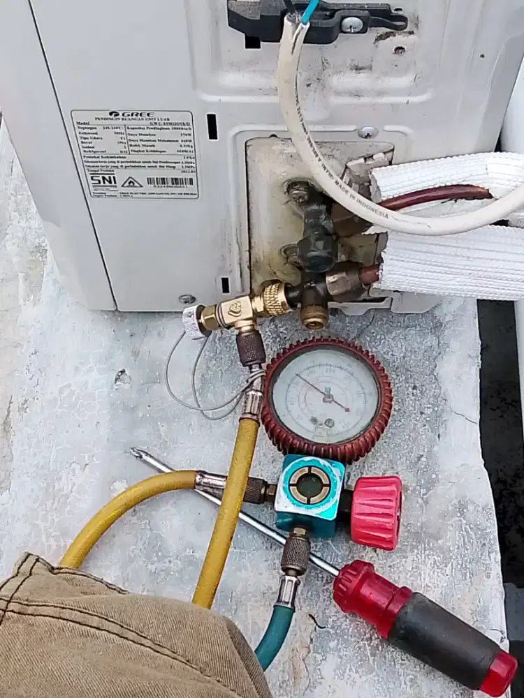 Jasa bongkar pasang AC dan cuci