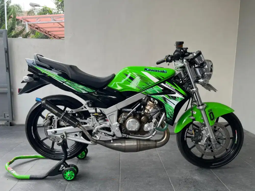 Ninja M 2010 Hijau  Istimewa