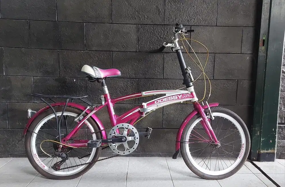 Sepeda merk Odessy