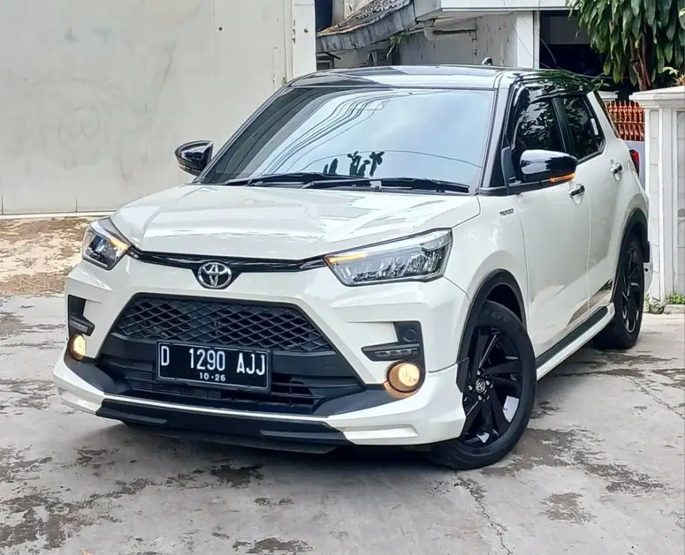 RAIZE GR TSS TWOTONE1.0 TURBO AT 2021 LowKM 25rb RECORD TOYOTA BANDUNG