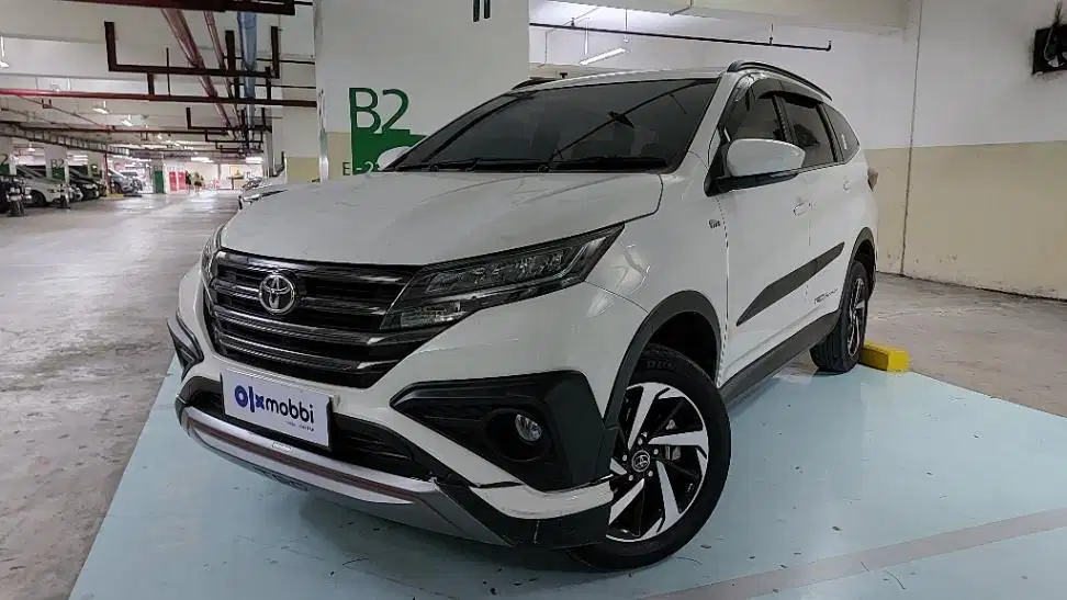 TDP 9,JT Toyota Rush 1.5 TRD Sportivo Bensin-AT Putih 2019