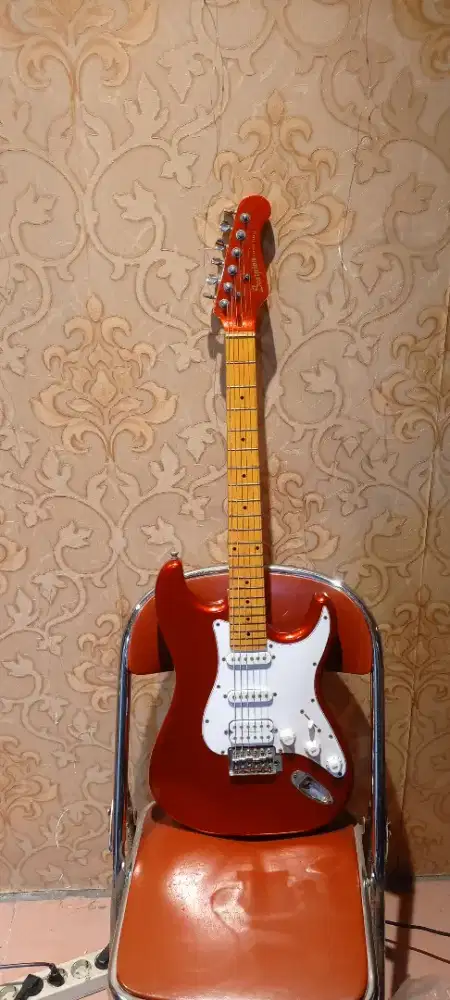 Gitar listrik Scorpion model strato deluxe series QS202