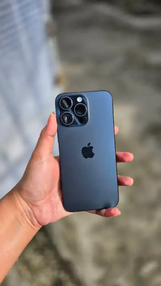 Iphone 15 pro max 256GB Blue Titanium Ibox Lengkap