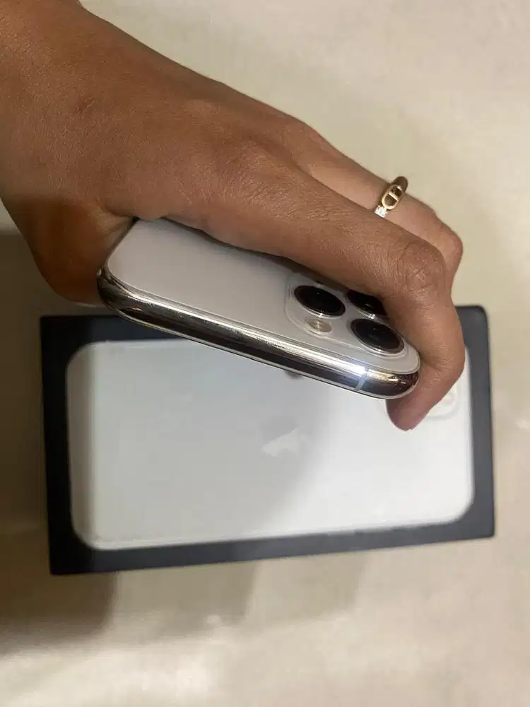 iphone 11 pro 256gb resmi beacukai
