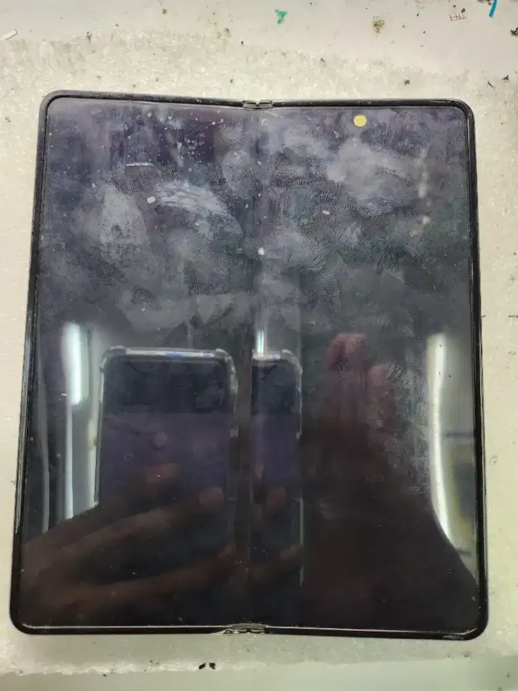 Z Fold dan Z Flip Servis di Almuna Phone bisa di tunggu