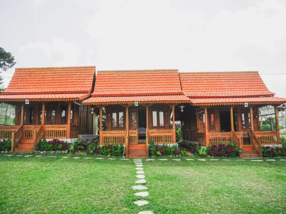 FREEHOLD – Villa Modern Joglo dengan Full View Danau Pancasari, Bedugul – Bali