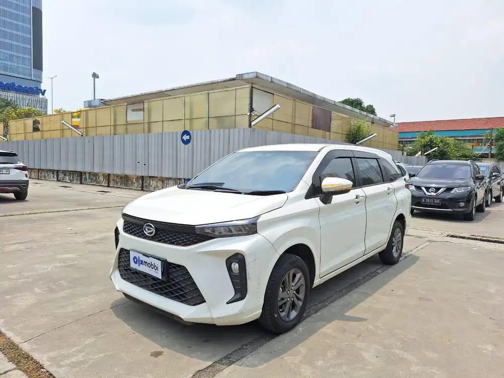 Pajak Panjang - Daihatsu Xenia 1.3 R Bensin-MT 2022