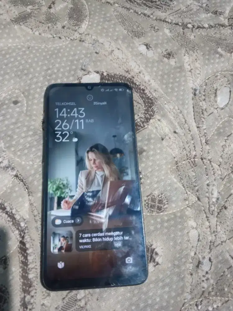 Poco c65 ram 6/128 hp sama dus