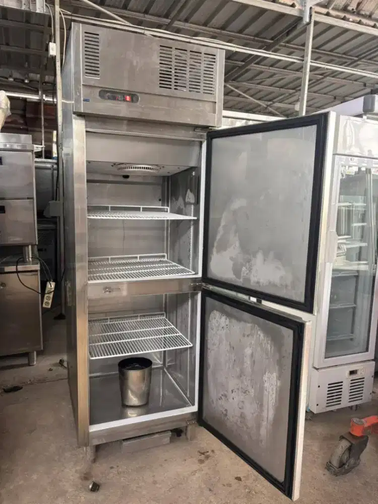 Upright freezer 
Merk Sanden