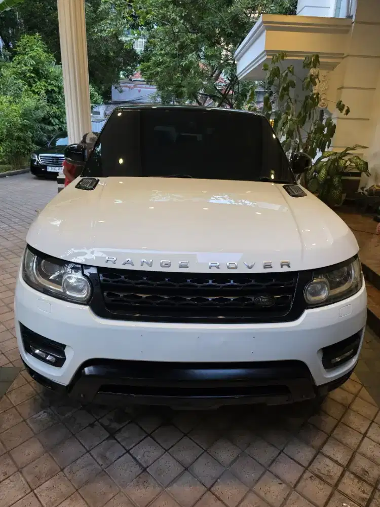 Range Rover Sport putih 2014