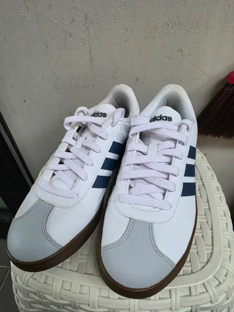 Adidas WindX Sneakers (Second)