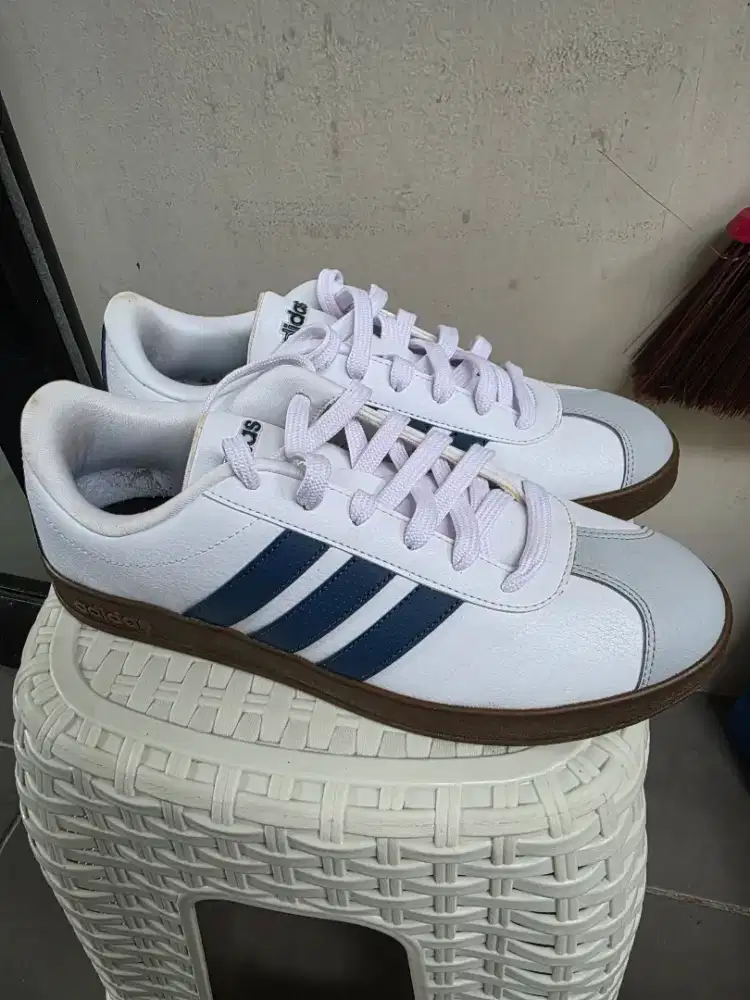 Adidas WindX Sneakers (Second)