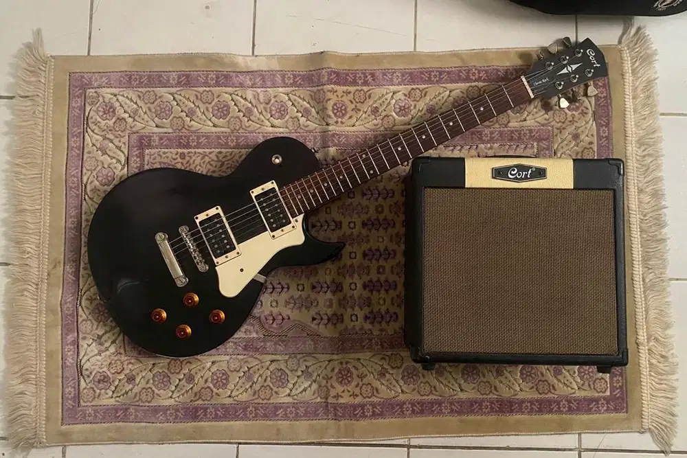 Jual murah gitar Cort Cr100 dan ampli CM15R