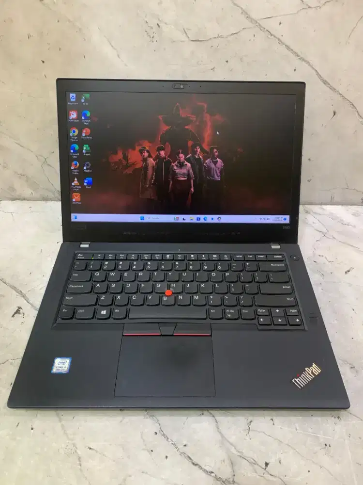 Laptop lenovo thinkpad T480 core i7 gen 8 ram 8gb ssd 256gb