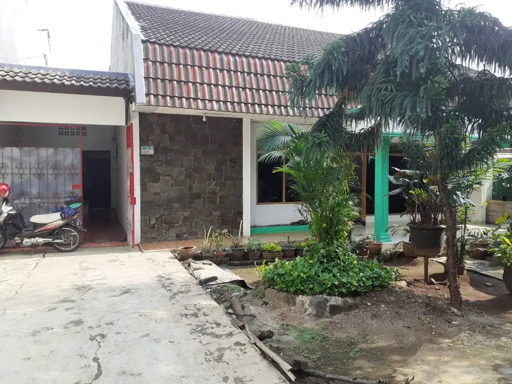 Jual Rumah & Tanah di Jl Raya Poltangan