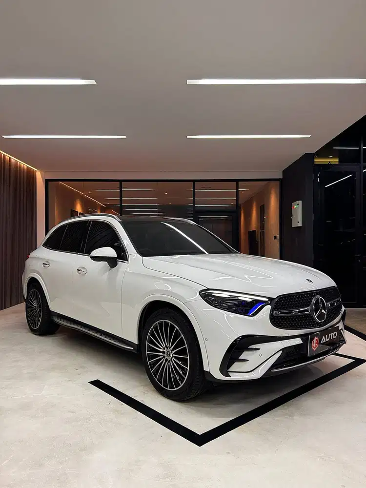 Mercedes Benz GLC300 AT 2024/2023 good Conditions