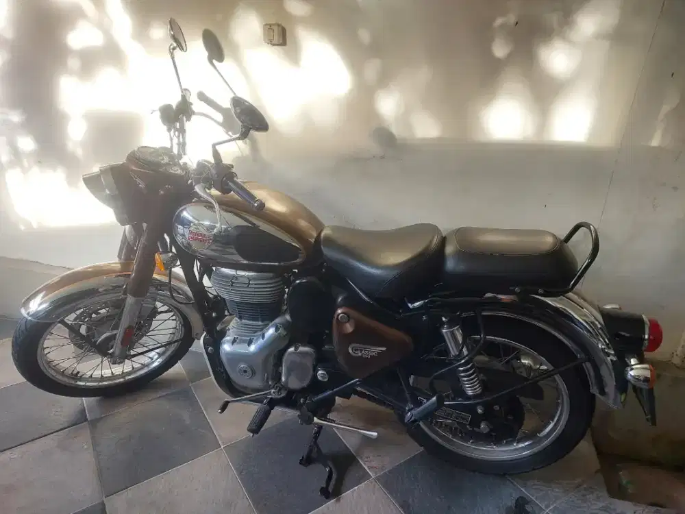 Dijual murah Royal Enfield Classic Reborn Chrome Bronze 2023